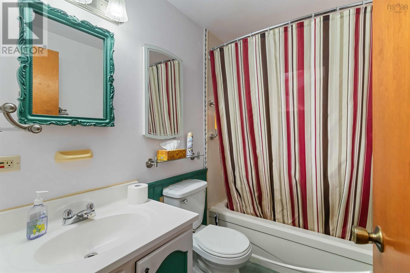 75 Hillside Avenue, Lower Sackville, Nova Scotia  B4C 1W6 - Photo 21 - 202505312