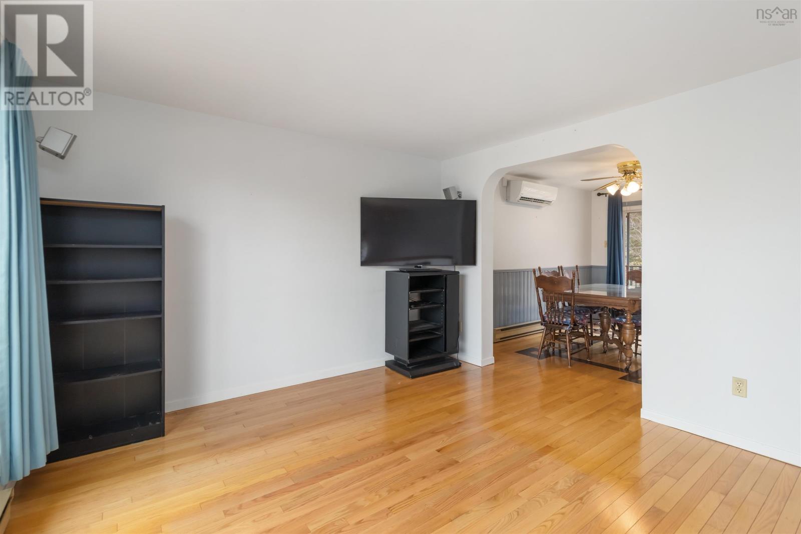 75 Hillside Avenue, Lower Sackville, Nova Scotia  B4C 1W6 - Photo 7 - 202505312