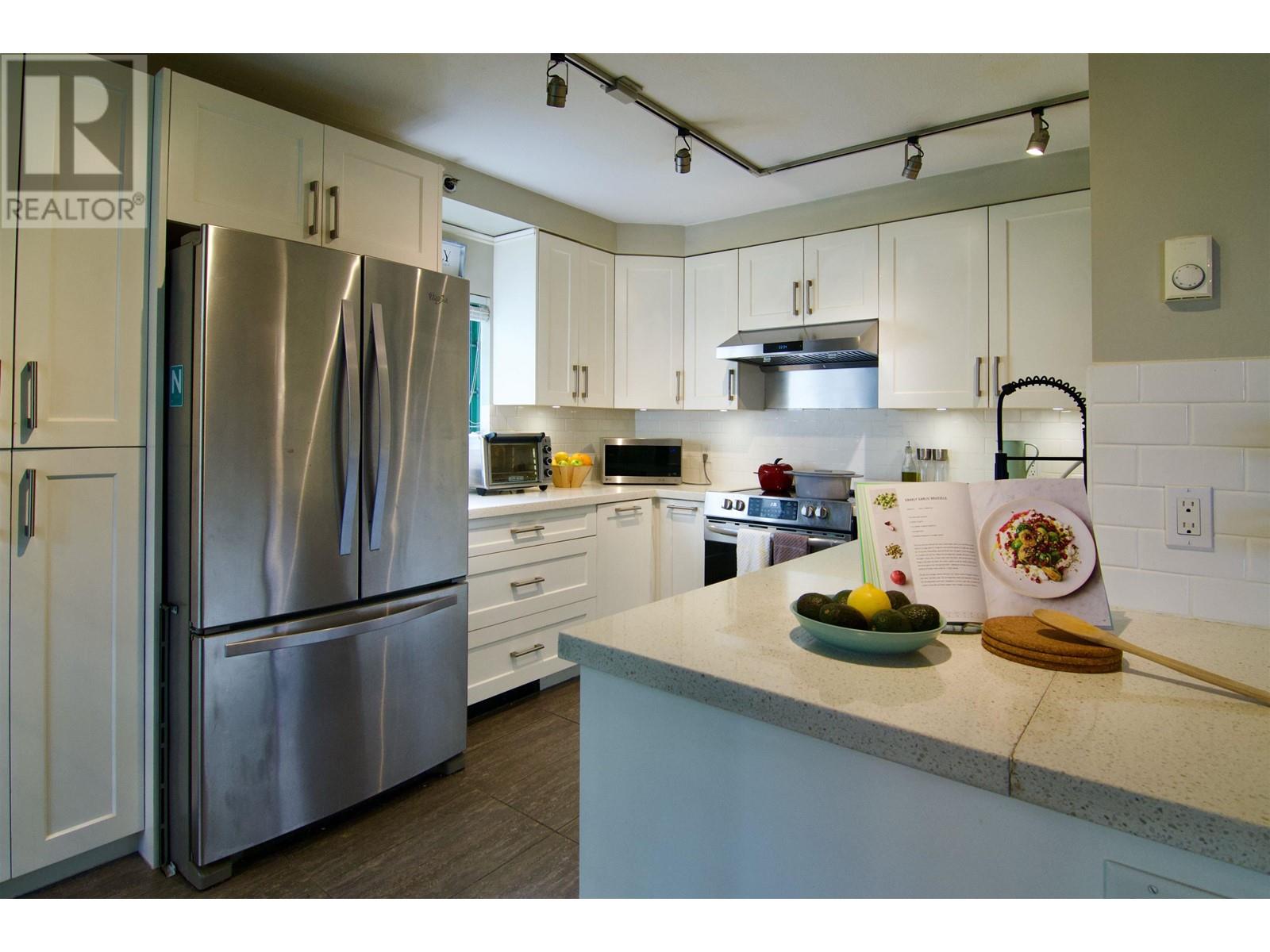 101 3055 Cambie Street, Vancouver, British Columbia  V5Z 4N2 - Photo 4 - R2971974