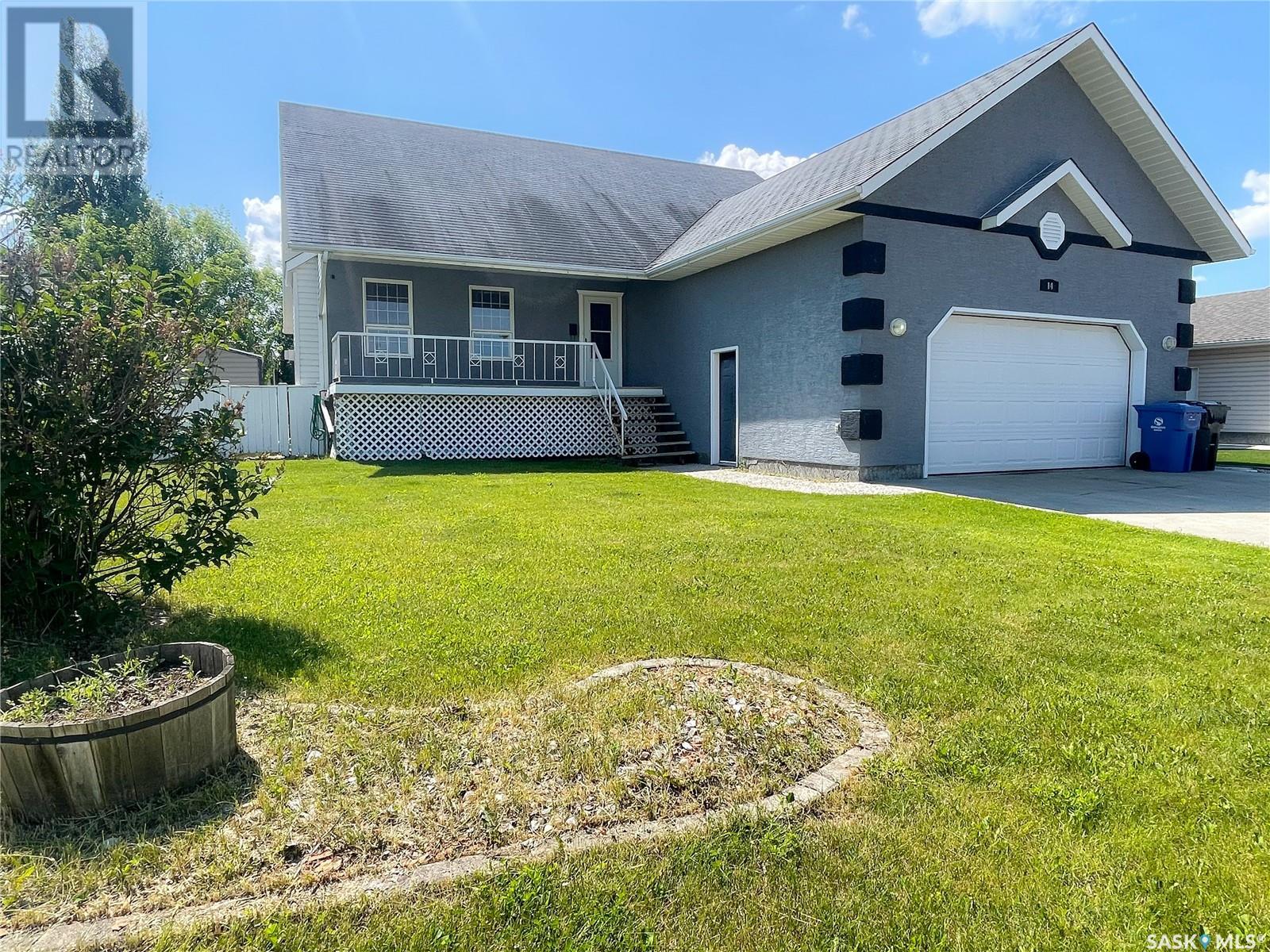 14 Jackson Drive, Meadow Lake, Saskatchewan  S9X 1T9 - Photo 1 - SK996177