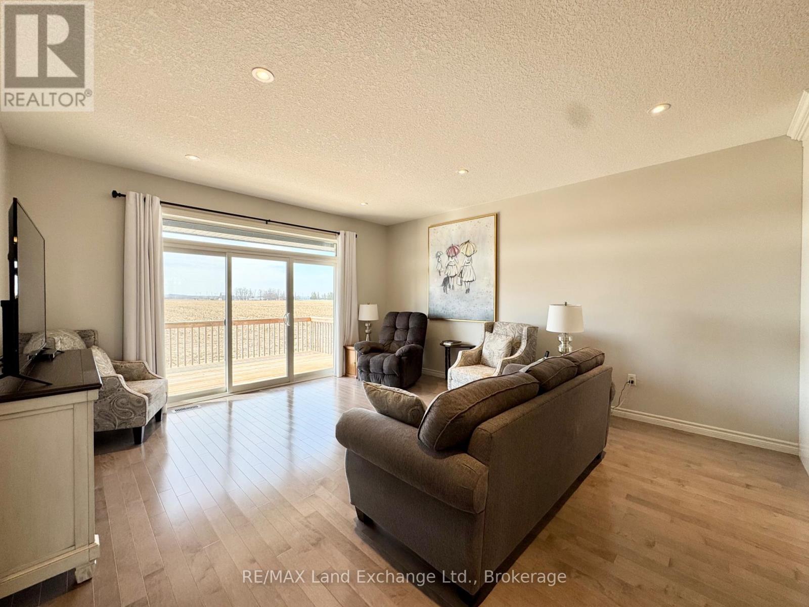 494 Ivings Drive, Saugeen Shores, Ontario  N0H 2C3 - Photo 11 - X12029690