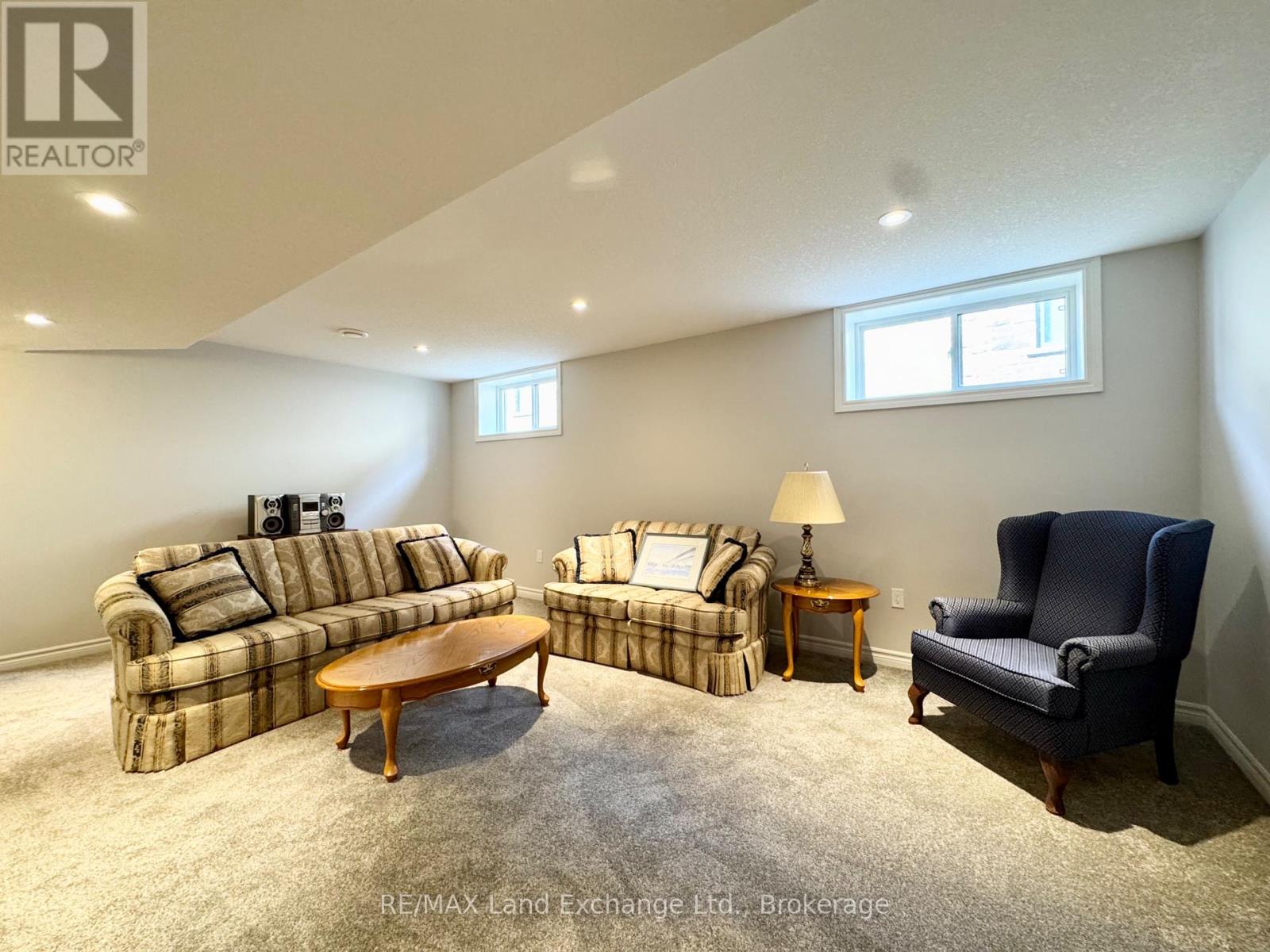 494 Ivings Drive, Saugeen Shores, Ontario  N0H 2C3 - Photo 21 - X12029690