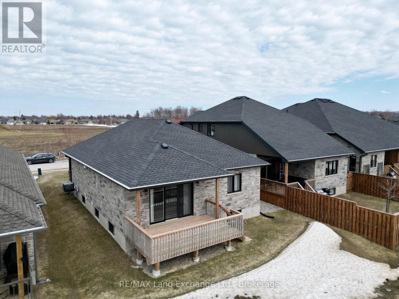 494 Ivings Drive, Saugeen Shores, Ontario  N0H 2C3 - Photo 30 - X12029690
