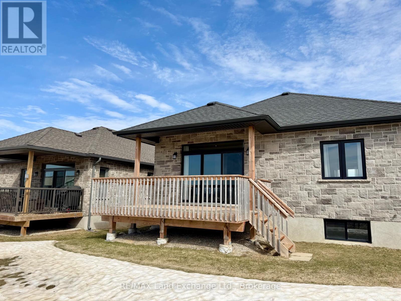 494 Ivings Drive, Saugeen Shores, Ontario  N0H 2C3 - Photo 31 - X12029690