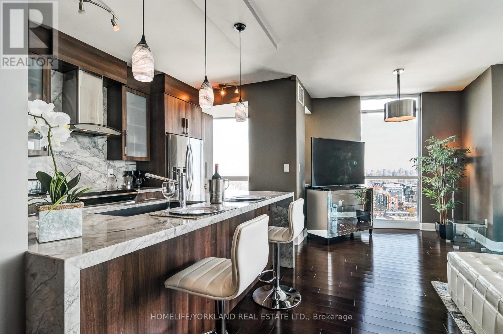 Lph02 - 219 Fort York Boulevard, Toronto, Ontario  M5V 1B1 - Photo 14 - C12029621