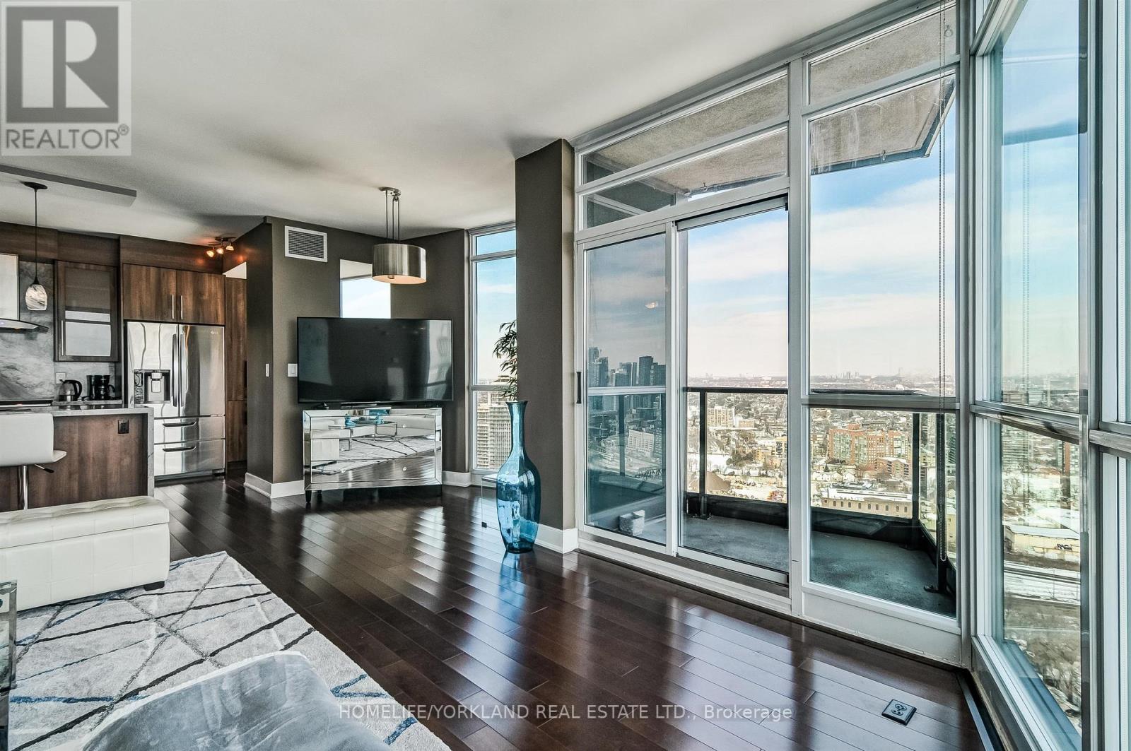 Lph02 - 219 Fort York Boulevard, Toronto, Ontario  M5V 1B1 - Photo 17 - C12029621