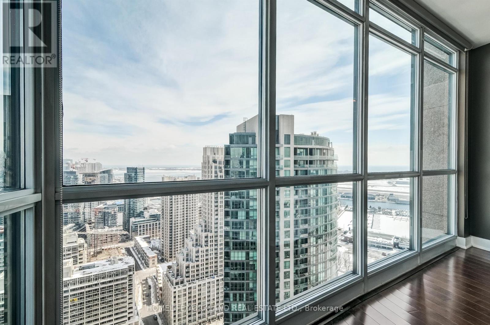 Lph02 - 219 Fort York Boulevard, Toronto, Ontario  M5V 1B1 - Photo 19 - C12029621