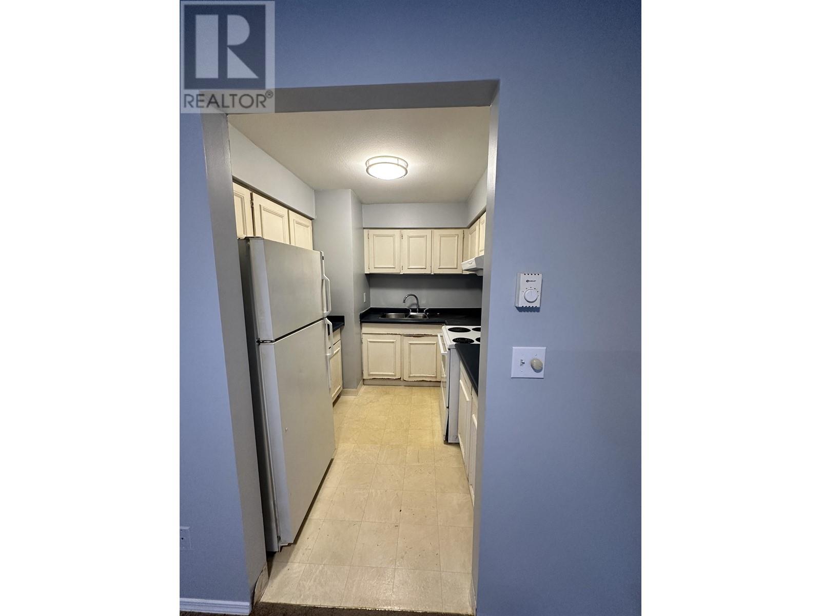 1 319 Highland Way, Port Moody, British Columbia  V3H 3V6 - Photo 4 - R2974428