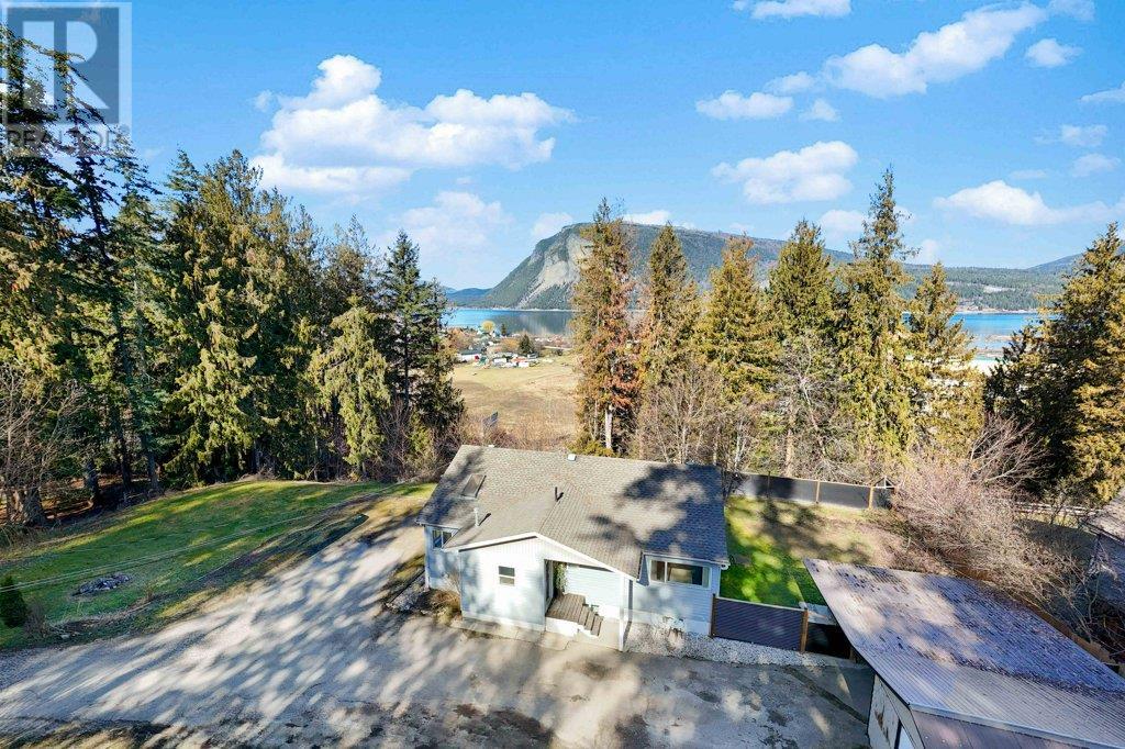 5881 71 Avenue NE, salmon arm, British Columbia