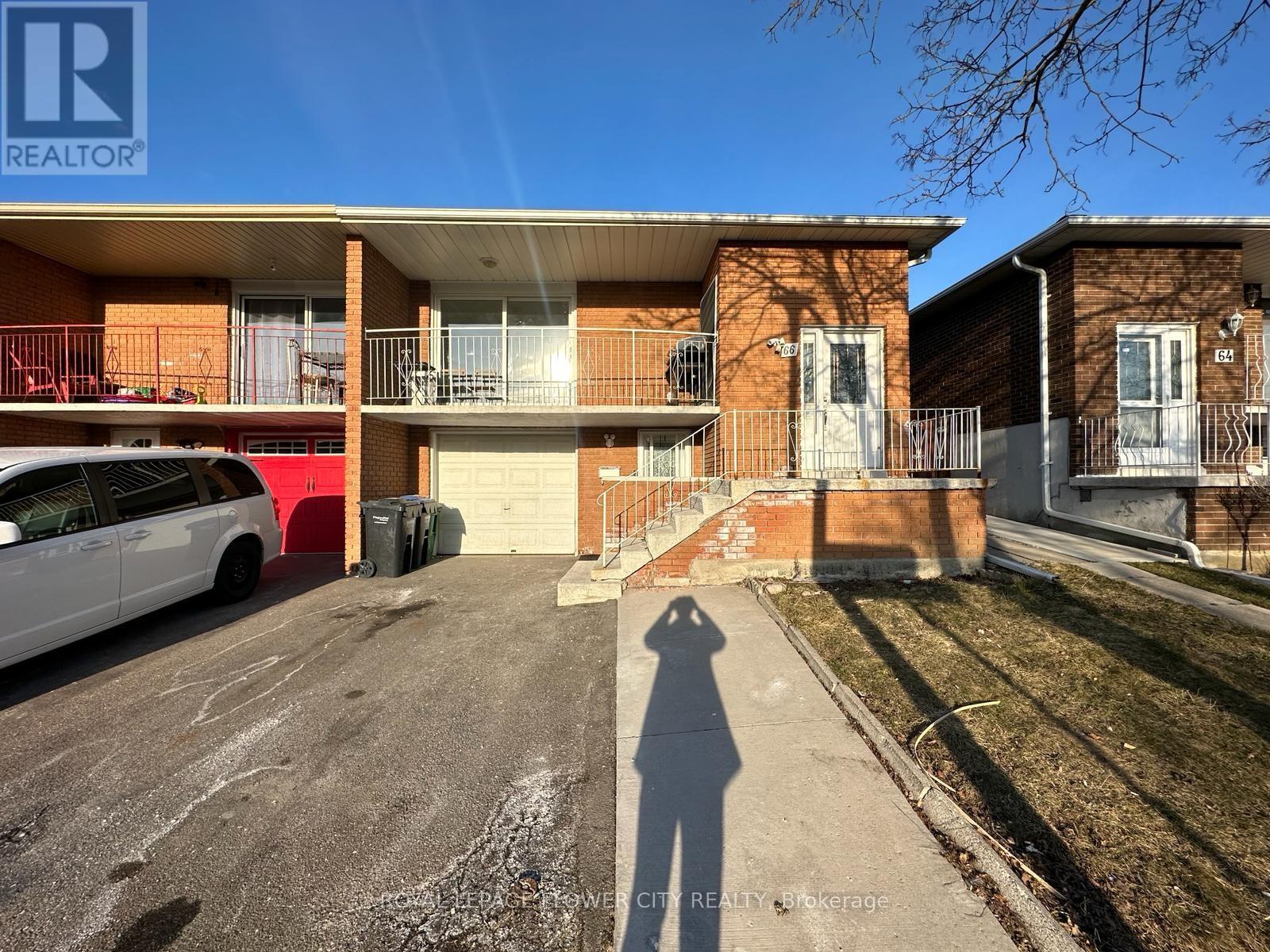 66 SKELTON BOULEVARD, Brampton, Ontario