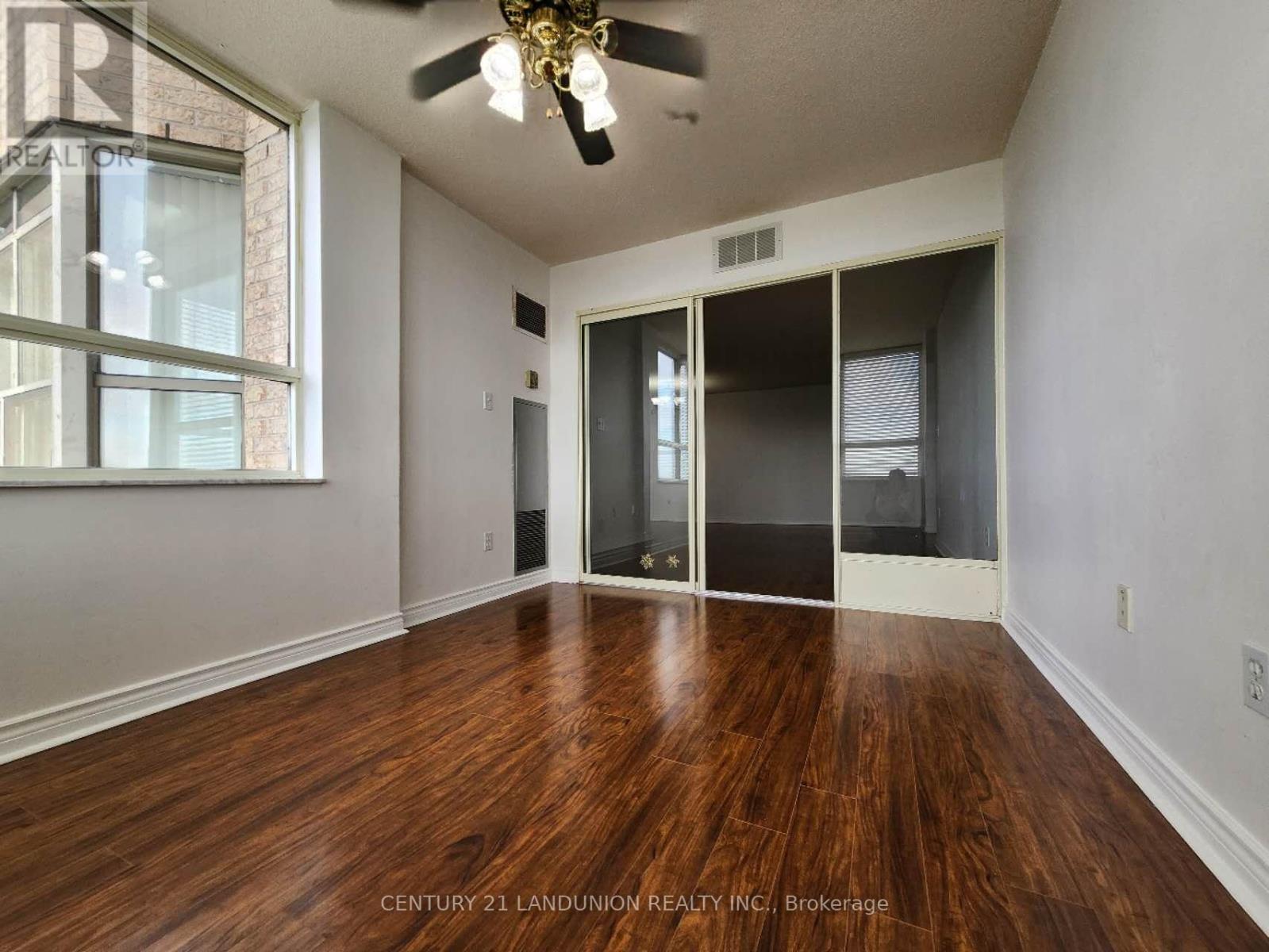 2205 - 30 Malta Avenue, Brampton (Fletcher's Creek South), Ontario  L6Y 4S5 - Photo 15 - W12029657