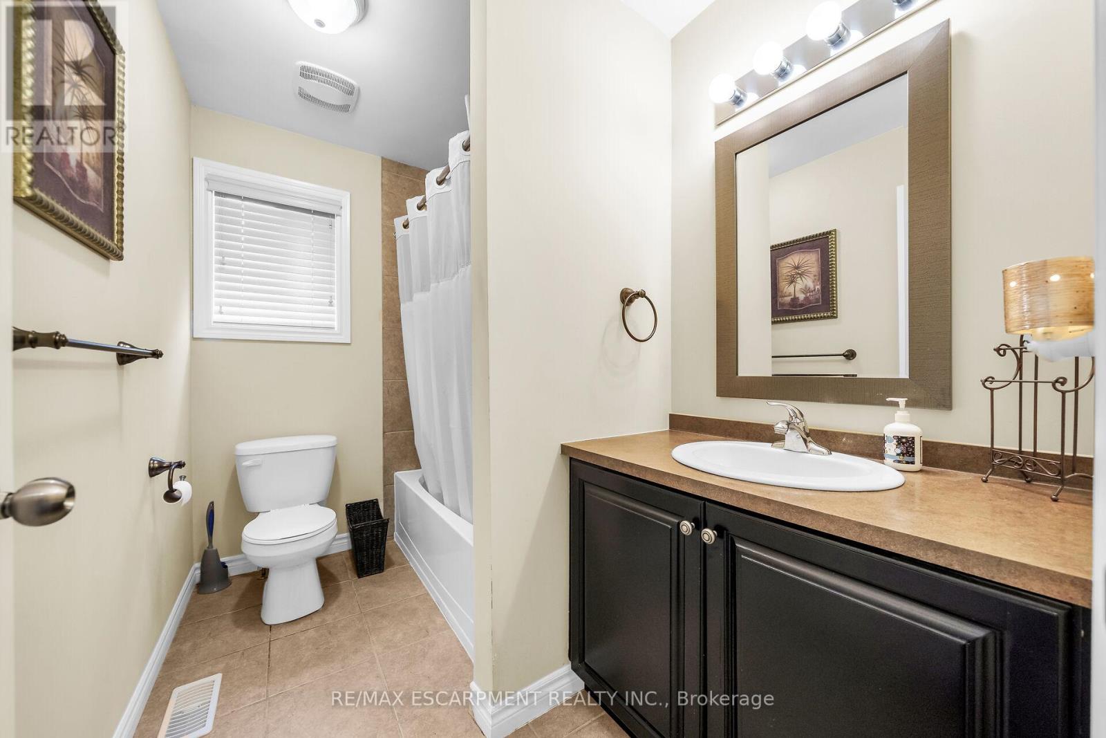 19 Hudson Drive, Haldimand, Ontario  N0A 1E0 - Photo 24 - X12029710