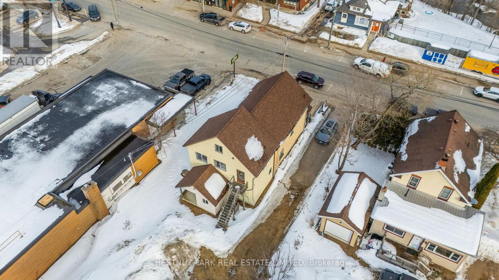 238 Highland Street, Dysart Et Al, Ontario  K0M 1S0 - Photo 38 - X12029720