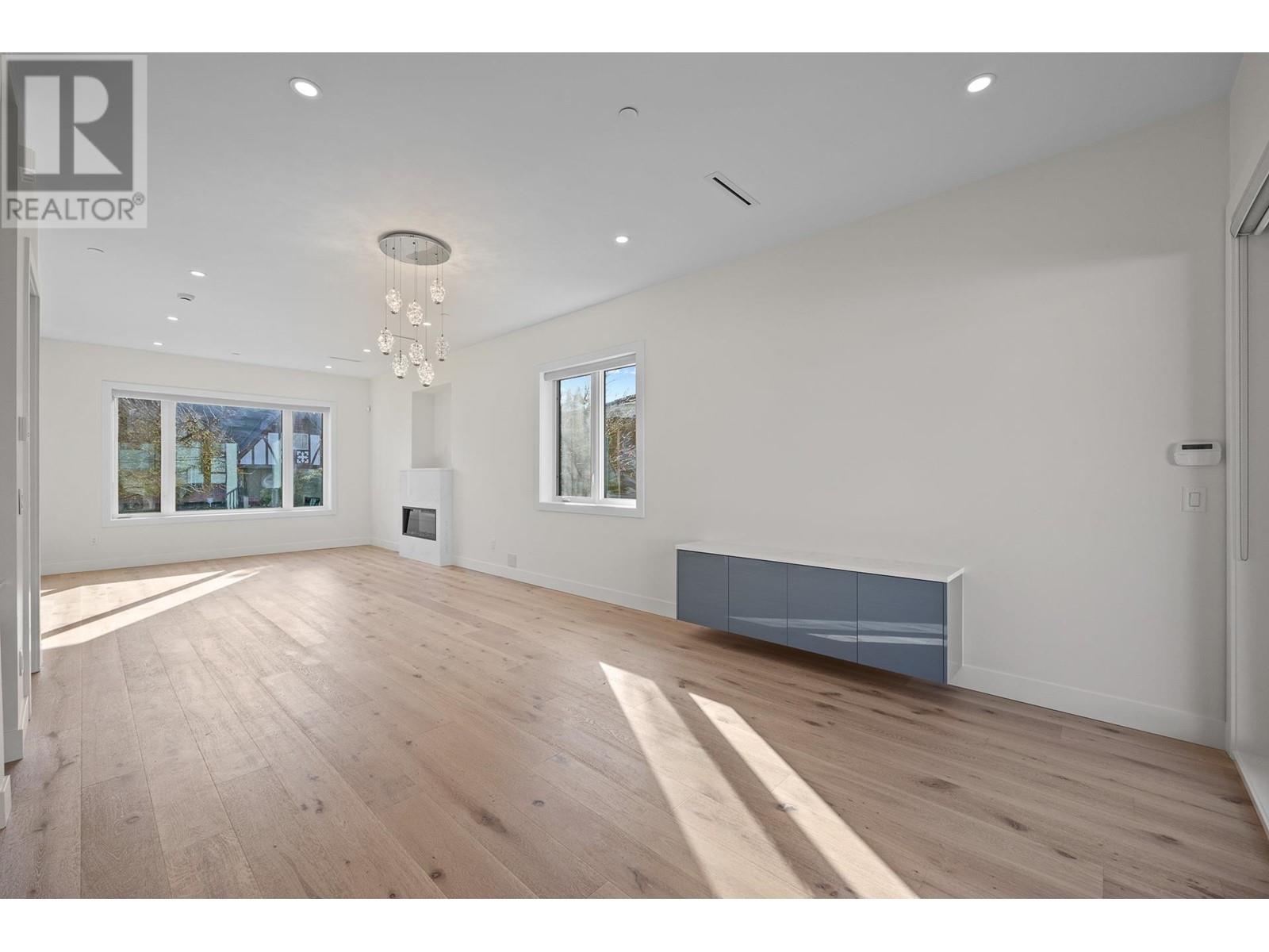 Listing Picture 11 of 40 : 6011 FREMLIN STREET, Vancouver / 溫哥華 - 魯藝地產 Yvonne Lu Group - MLS Medallion Club Member