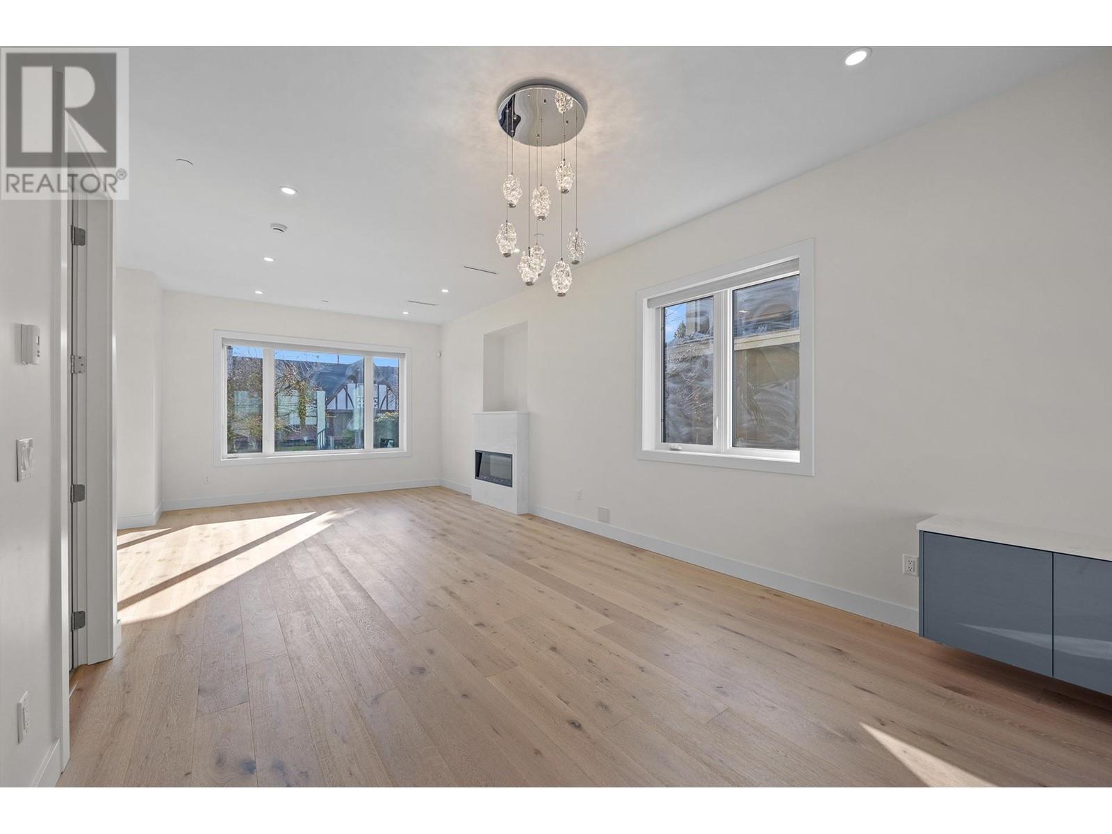 Listing Picture 8 of 40 : 6011 FREMLIN STREET, Vancouver / 溫哥華 - 魯藝地產 Yvonne Lu Group - MLS Medallion Club Member