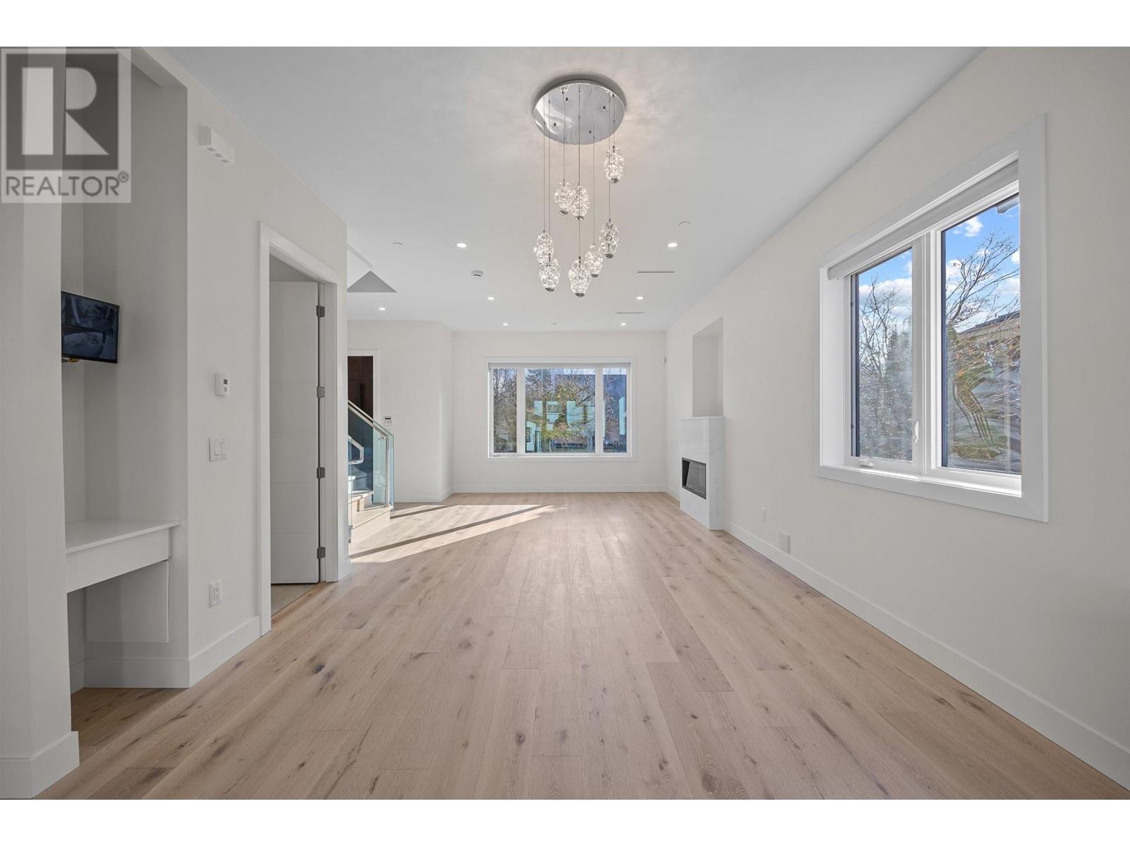 Listing Picture 7 of 40 : 6011 FREMLIN STREET, Vancouver / 溫哥華 - 魯藝地產 Yvonne Lu Group - MLS Medallion Club Member