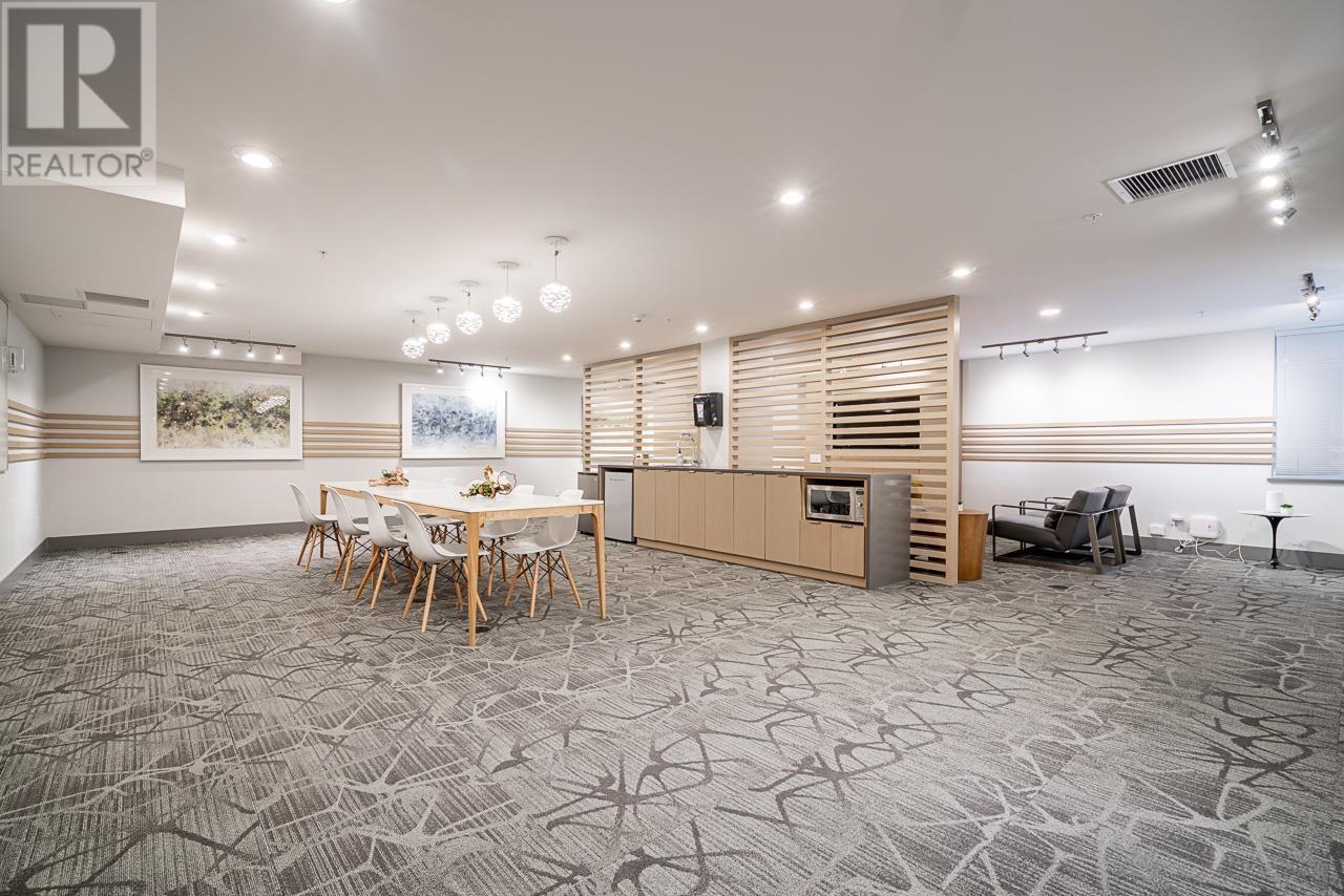 Listing Picture 24 of 38 : 409 9168 SLOPES MEWS, Burnaby / 本拿比 - 魯藝地產 Yvonne Lu Group - MLS Medallion Club Member
