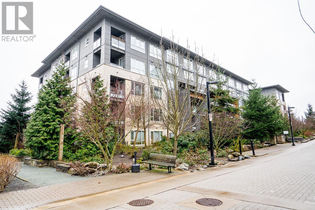 Listing Picture 4 of 38 : 409 9168 SLOPES MEWS, Burnaby / 本拿比 - 魯藝地產 Yvonne Lu Group - MLS Medallion Club Member