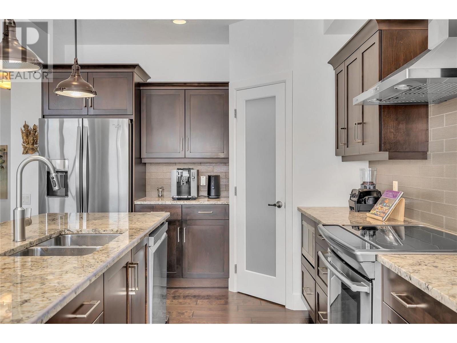 2147 Madera Court, West Kelowna, British Columbia  V4T 3H7 - Photo 4 - 10333886