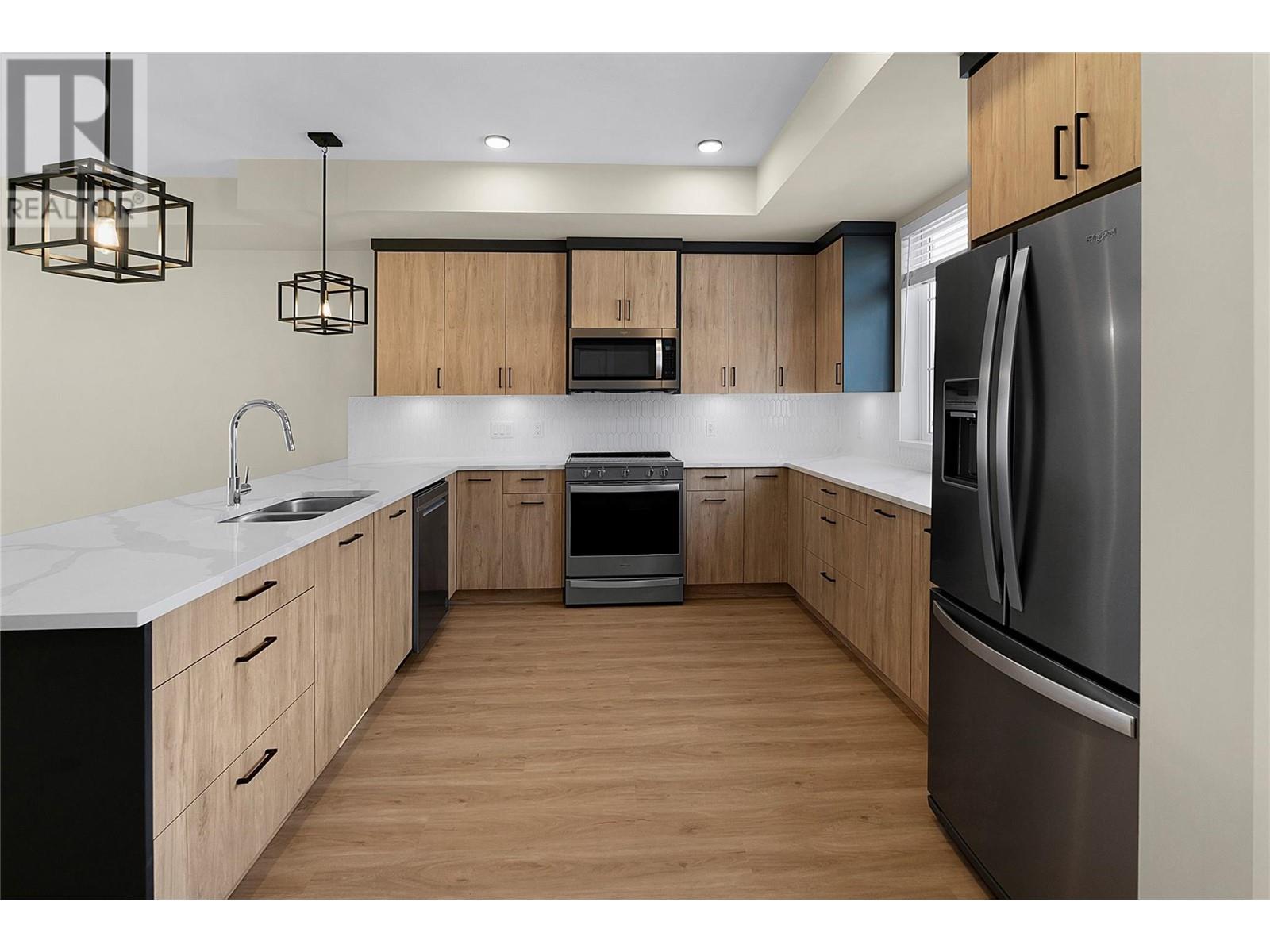 Property at 4025 Gellatly Road S Unit# 179 image 4