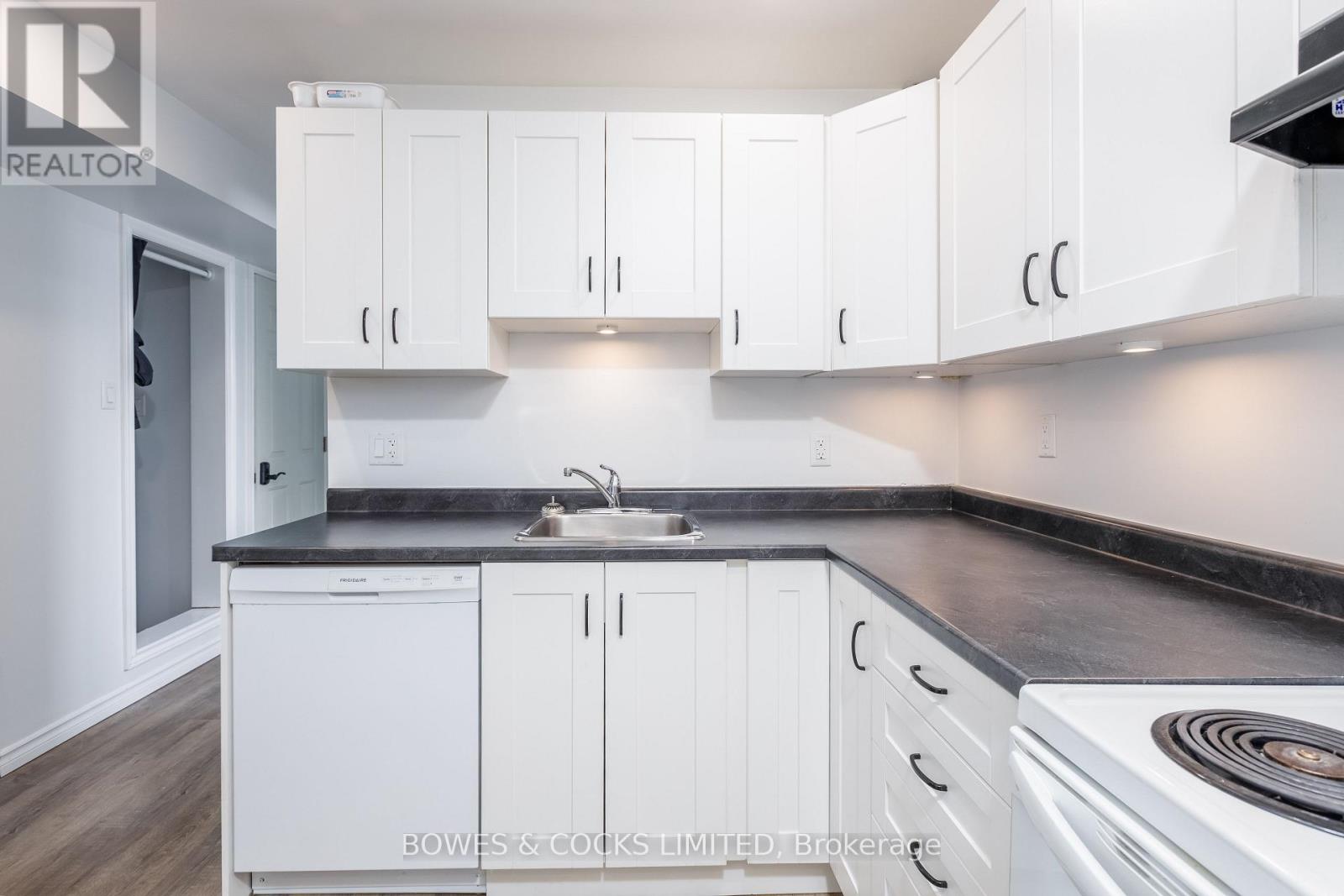 13 Rosemary Drive, Kawartha Lakes, Ontario  K9V 4T2 - Photo 10 - X12029773