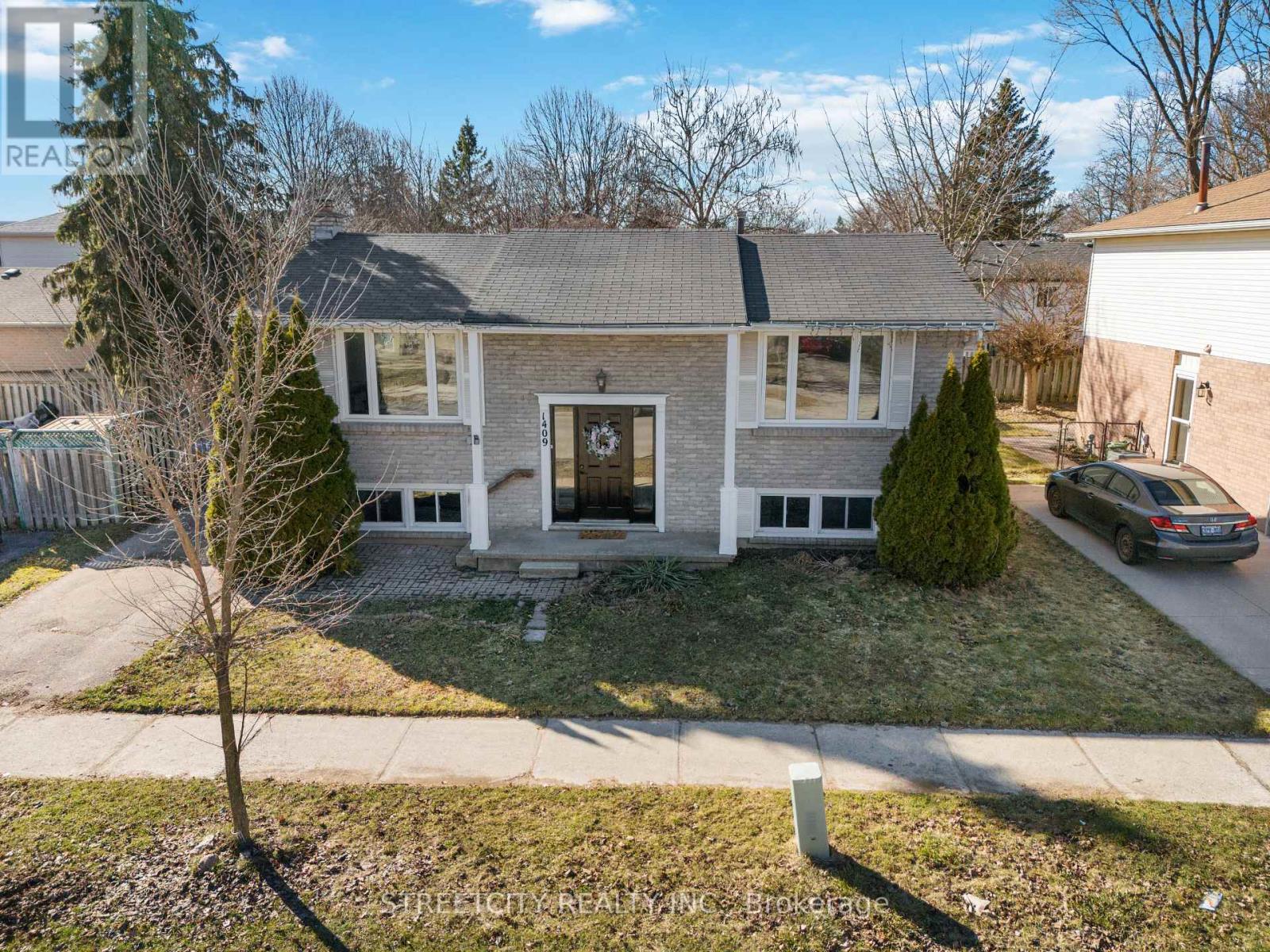 1409 Aldersbrook Road