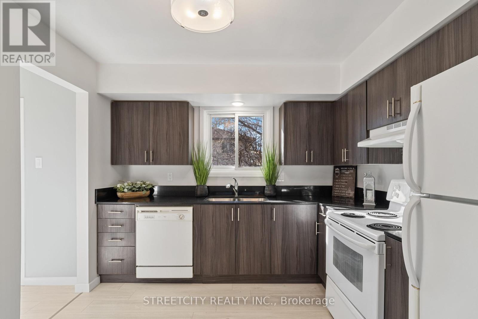Photo 16 of 41 for 1409 Aldersbrook Road