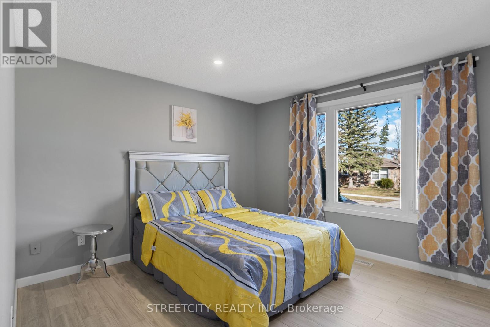 Photo 23 of 41 for 1409 Aldersbrook Road