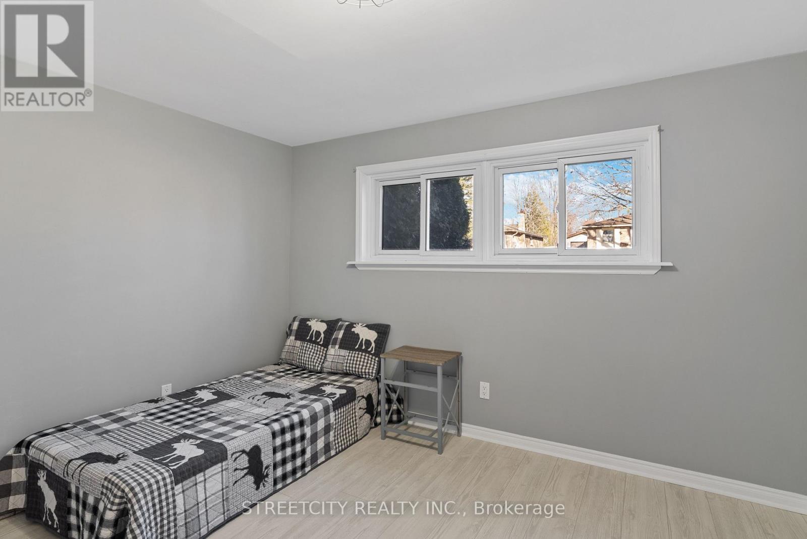 Photo 26 of 41 for 1409 Aldersbrook Road