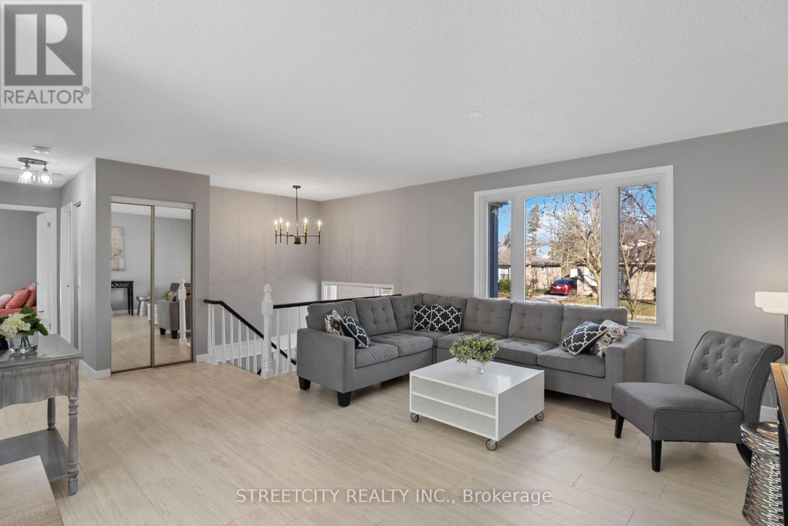 Photo 5 of 41 for 1409 Aldersbrook Road