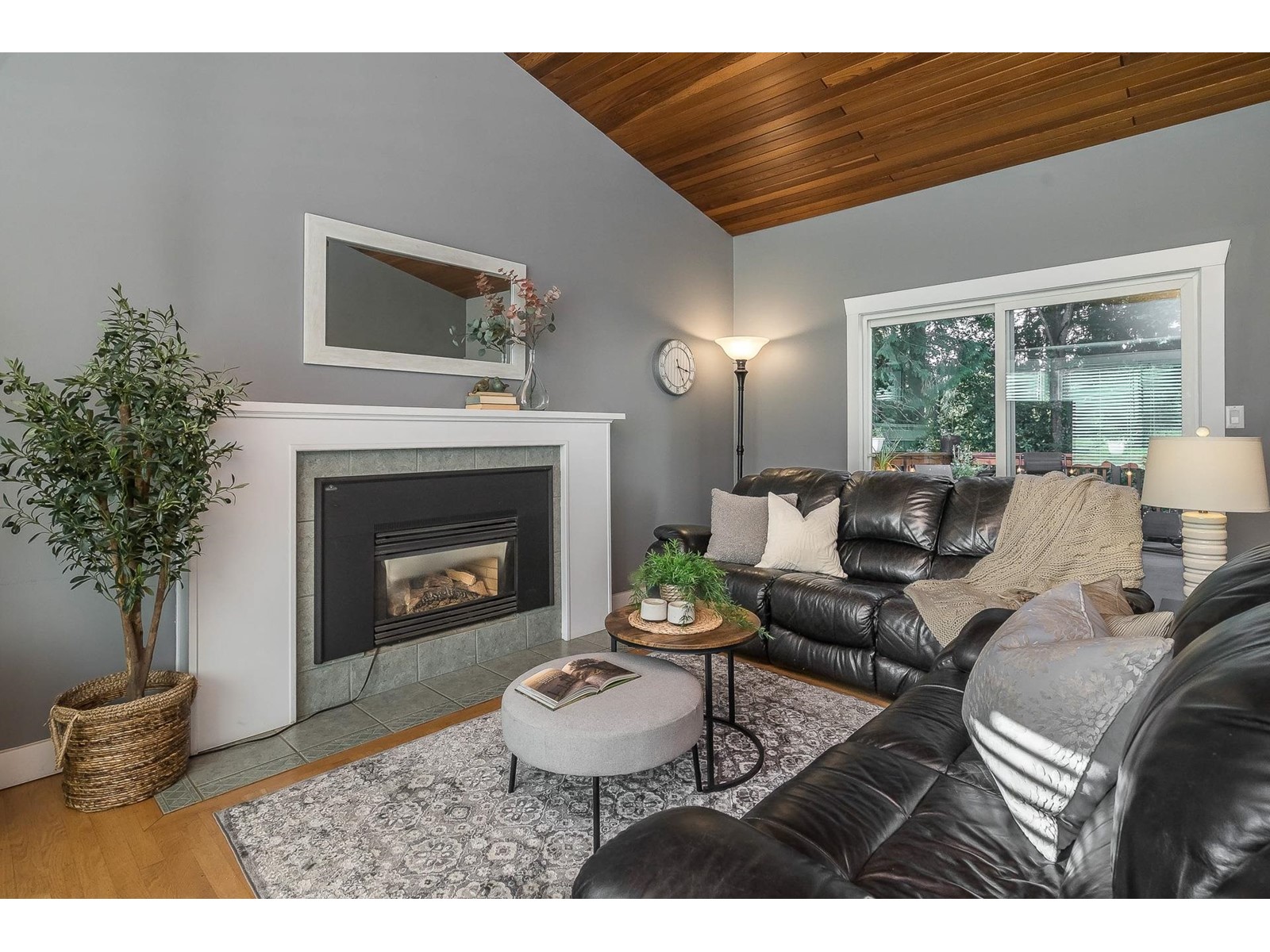 23913 58a Avenue, Langley, British Columbia  V2Z 1A5 - Photo 6 - R2979945