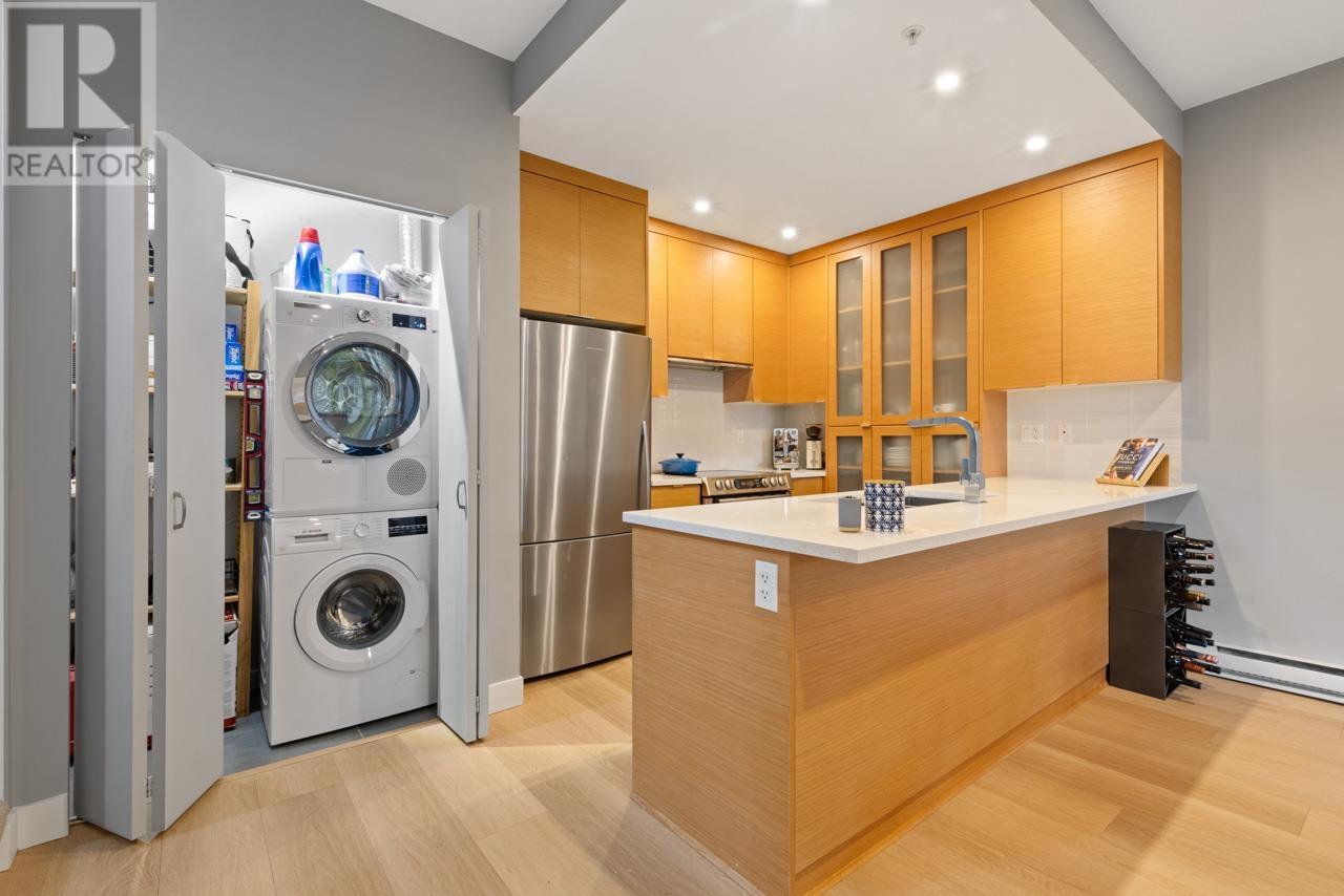 Listing Picture 12 of 39 : 171 E 17TH AVENUE, Vancouver / 溫哥華 - 魯藝地產 Yvonne Lu Group - MLS Medallion Club Member