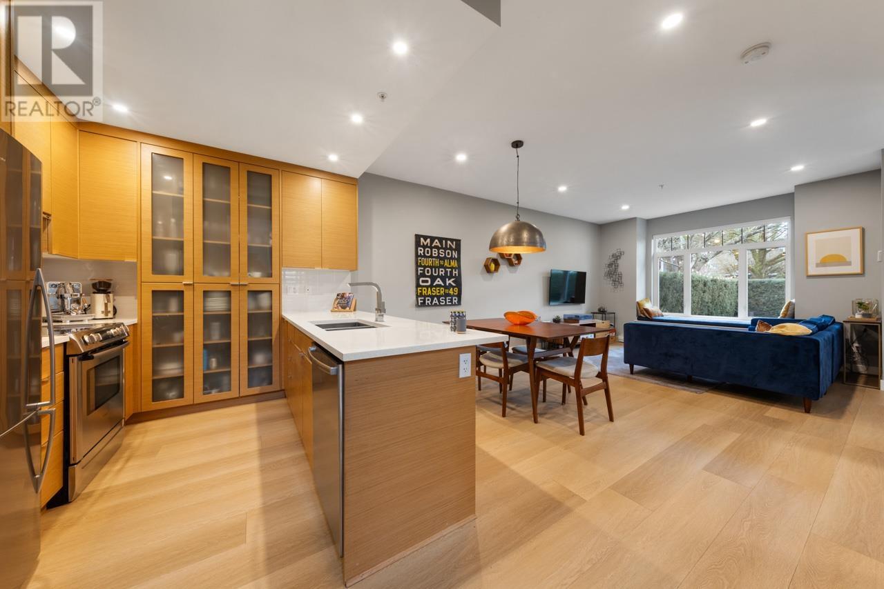Listing Picture 15 of 39 : 171 E 17TH AVENUE, Vancouver / 溫哥華 - 魯藝地產 Yvonne Lu Group - MLS Medallion Club Member