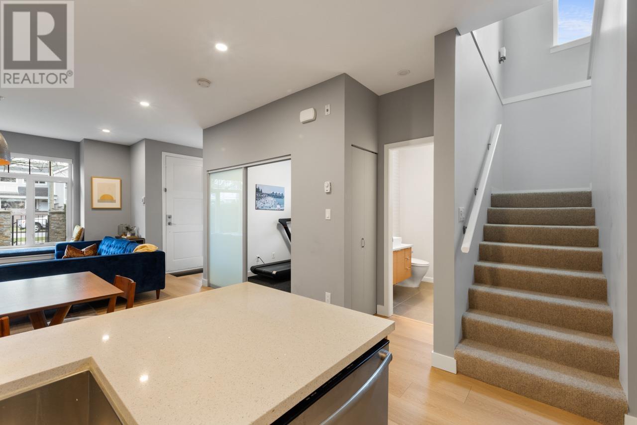Listing Picture 17 of 39 : 171 E 17TH AVENUE, Vancouver / 溫哥華 - 魯藝地產 Yvonne Lu Group - MLS Medallion Club Member