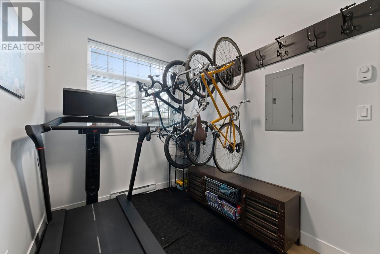 Listing Picture 20 of 39 : 171 E 17TH AVENUE, Vancouver / 溫哥華 - 魯藝地產 Yvonne Lu Group - MLS Medallion Club Member