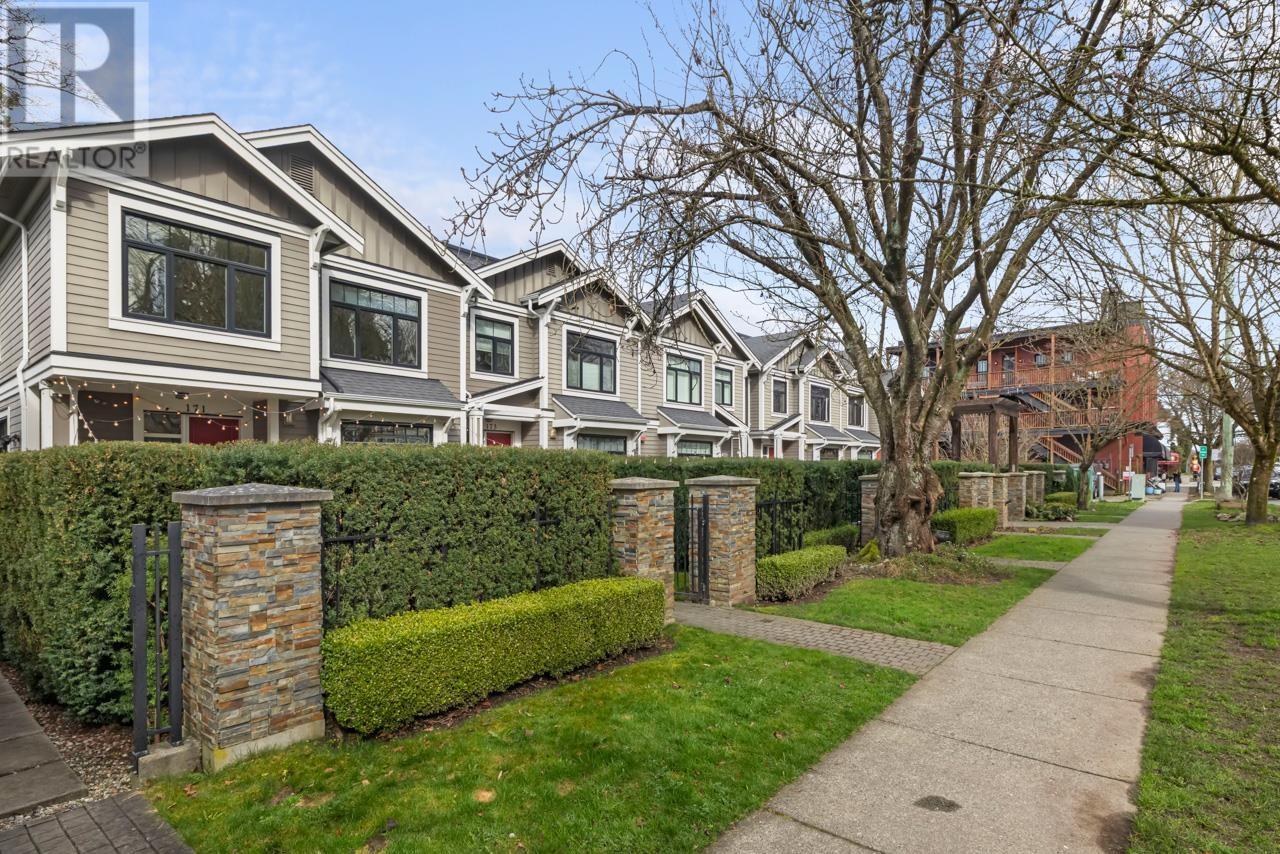 Listing Picture 36 of 39 : 171 E 17TH AVENUE, Vancouver / 溫哥華 - 魯藝地產 Yvonne Lu Group - MLS Medallion Club Member