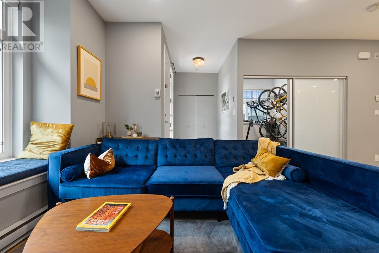 Listing Picture 5 of 39 : 171 E 17TH AVENUE, Vancouver / 溫哥華 - 魯藝地產 Yvonne Lu Group - MLS Medallion Club Member