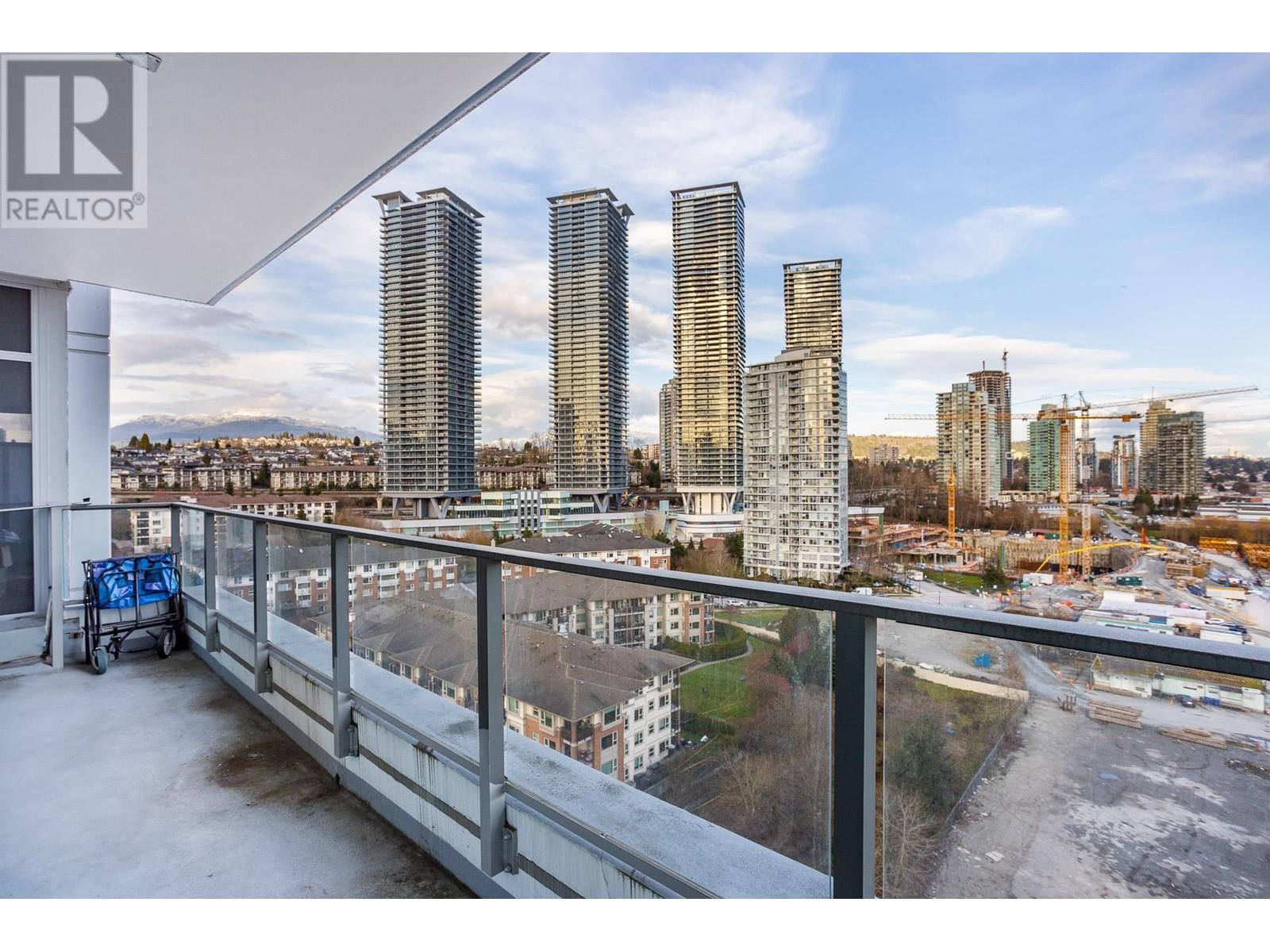 Listing Picture 18 of 33 : 1203 2351 BETA AVENUE, Burnaby / 本拿比 - 魯藝地產 Yvonne Lu Group - MLS Medallion Club Member