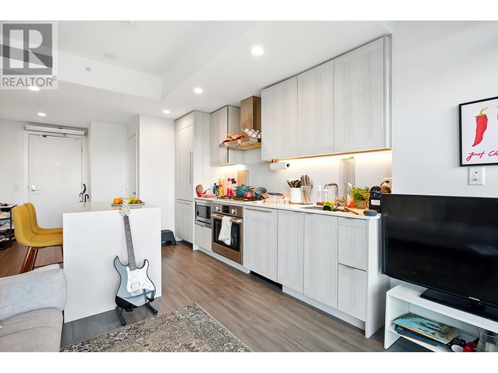Listing Picture 4 of 33 : 1203 2351 BETA AVENUE, Burnaby / 本拿比 - 魯藝地產 Yvonne Lu Group - MLS Medallion Club Member
