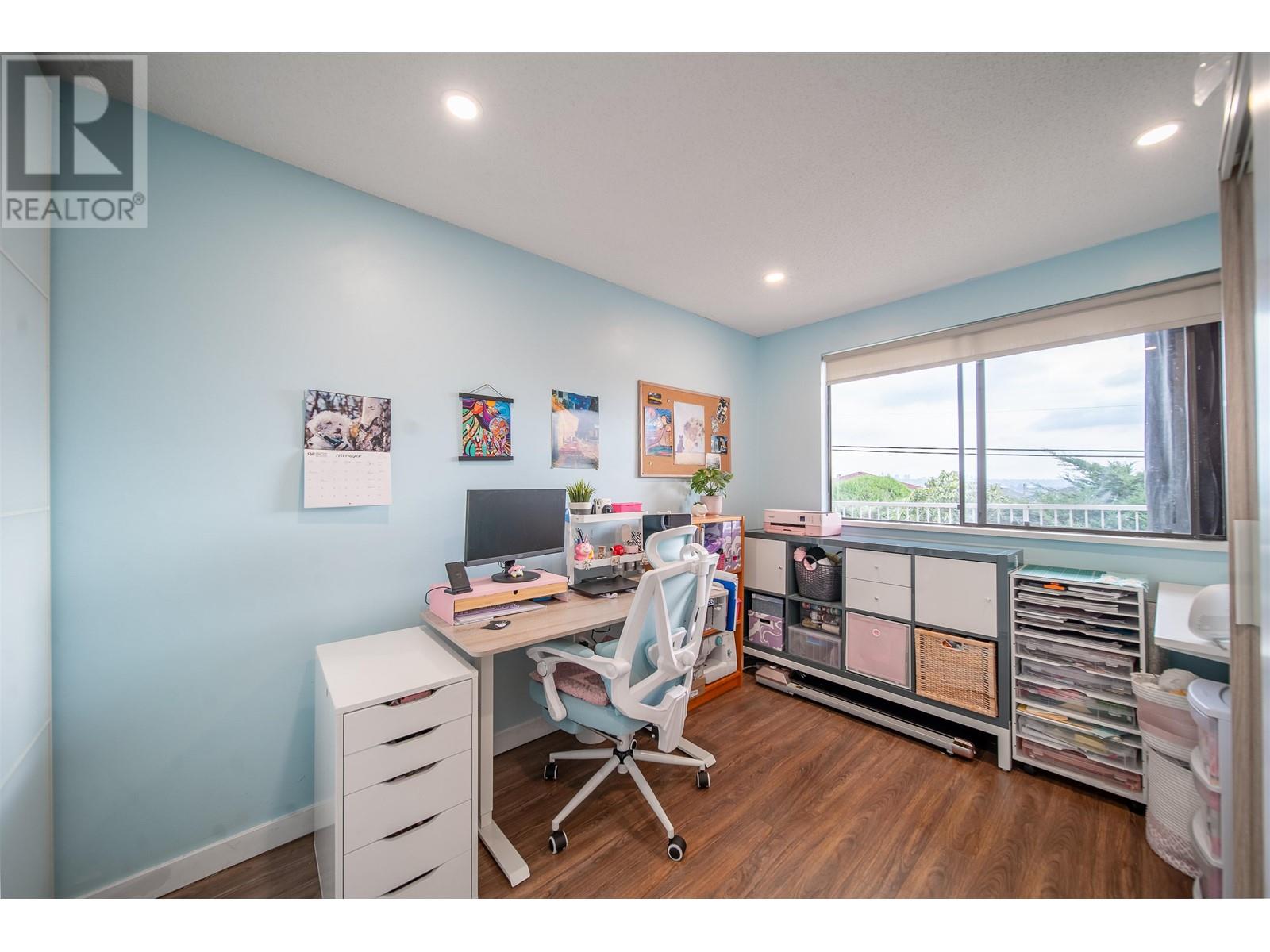 109 5340 Hastings Street, Burnaby, British Columbia  V5B 1R1 - Photo 8 - R2979949