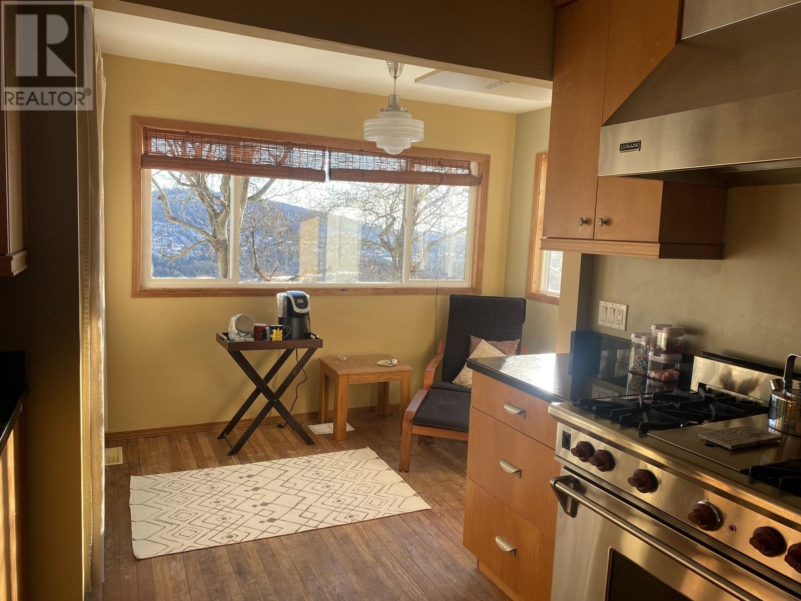 190 N Ellesmere Avenue, Burnaby, British Columbia  V5B 1J8 - Photo 20 - R2968505