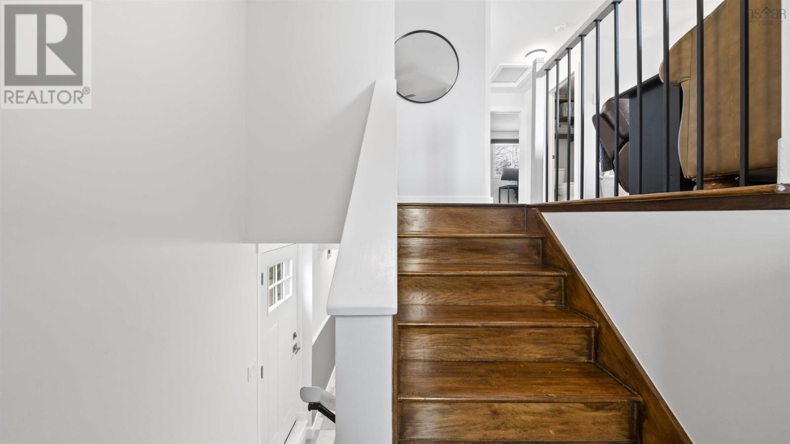 35 Sunnyvale Court, Lower Sackville, Nova Scotia  B4E 2T2 - Photo 2 - 202505319