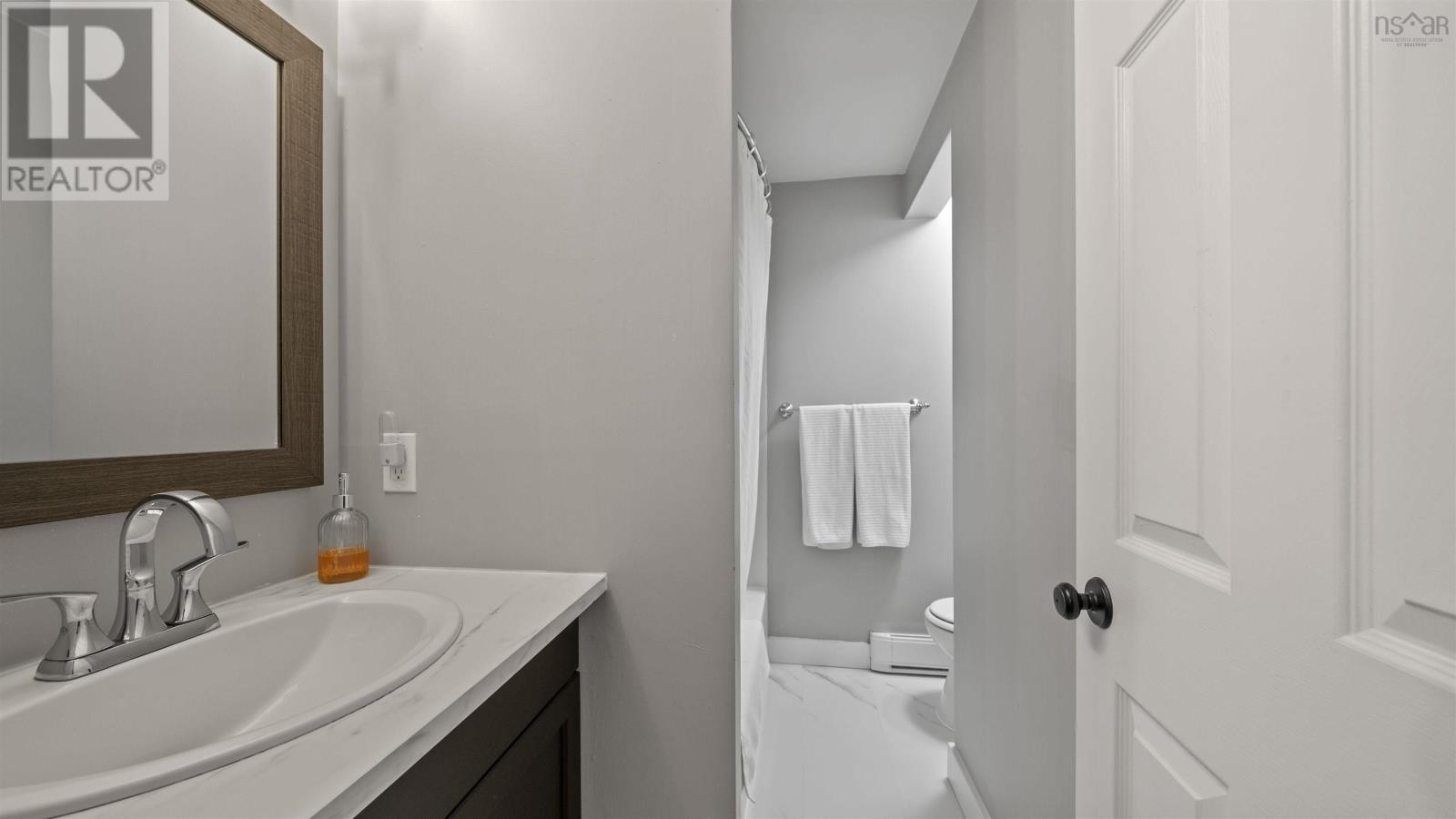 35 Sunnyvale Court, Lower Sackville, Nova Scotia  B4E 2T2 - Photo 34 - 202505319