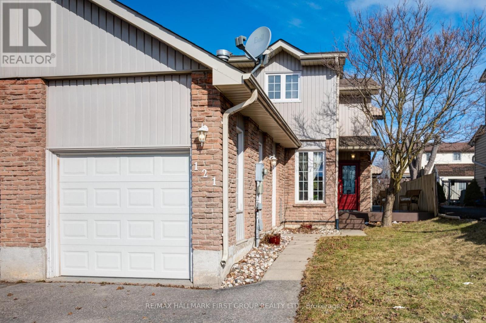 121 Castlebar Crescent, Oshawa, Ontario  L1J 7B9 - Photo 2 - E12029452