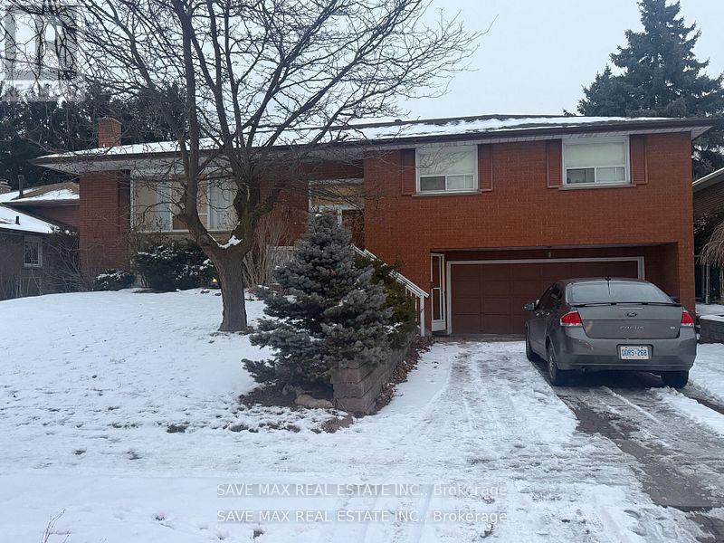 Property at 15 MEADOWLAND GATE image 1