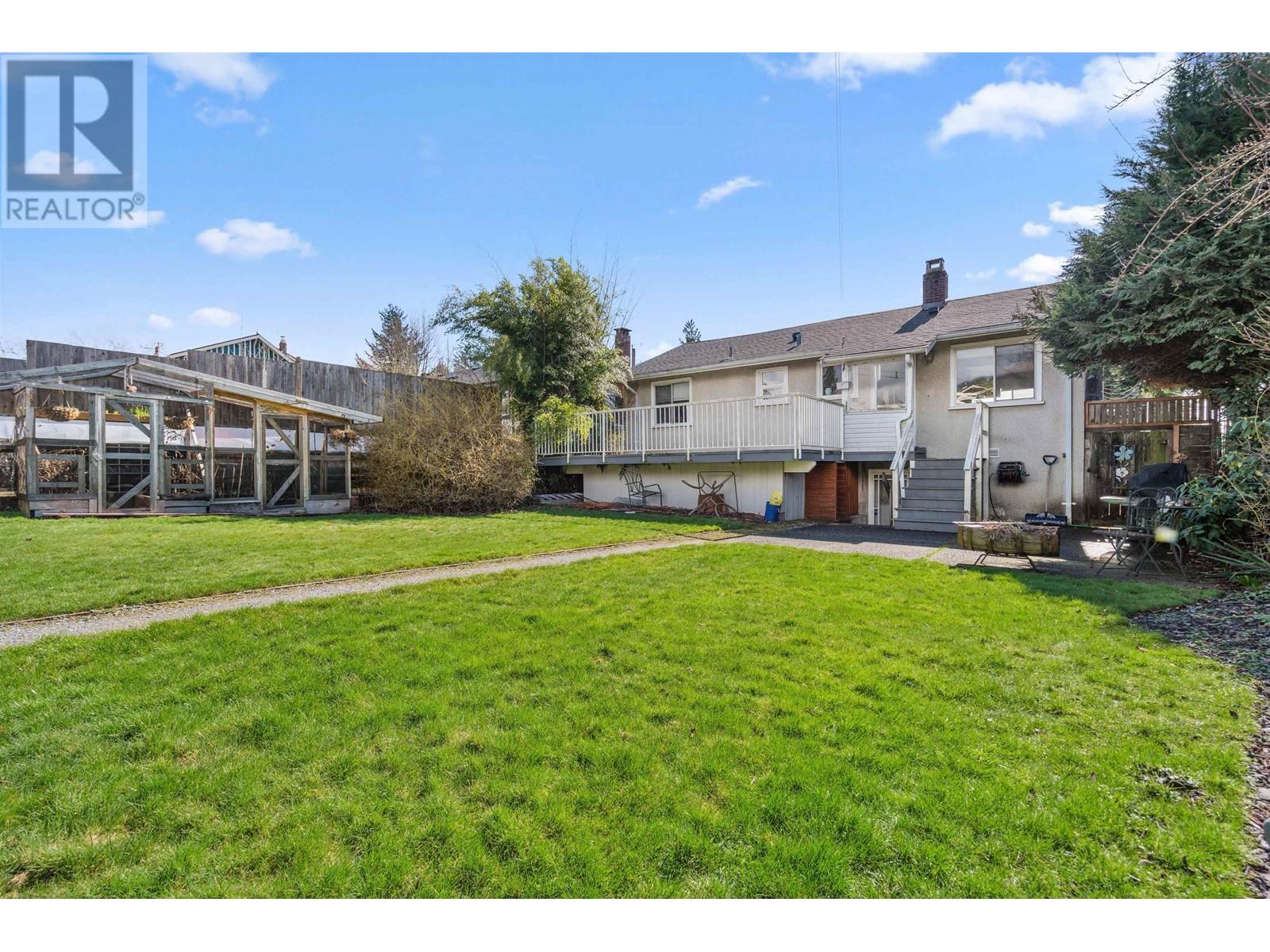 432 E 13th Street, North Vancouver, British Columbia  V7L 2M1 - Photo 5 - R2979543