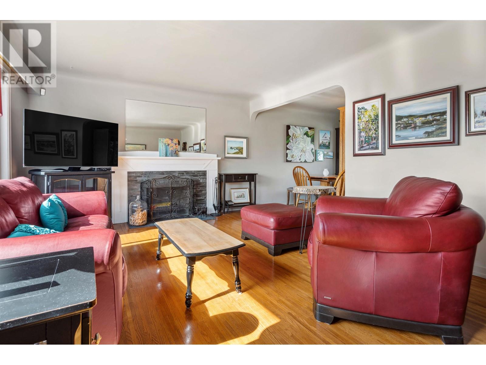 432 E 13th Street, North Vancouver, British Columbia  V7L 2M1 - Photo 8 - R2979543