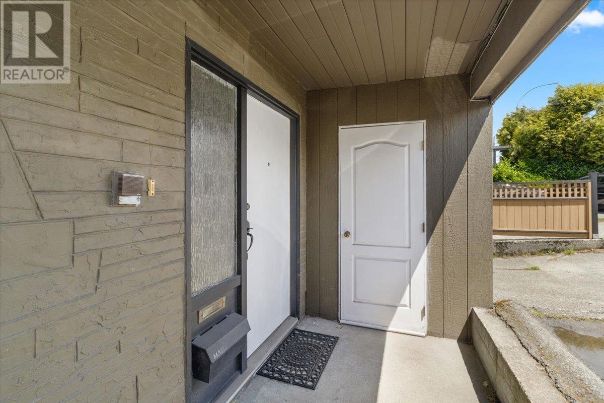 Property at 7575 10TH AVENUE image 4