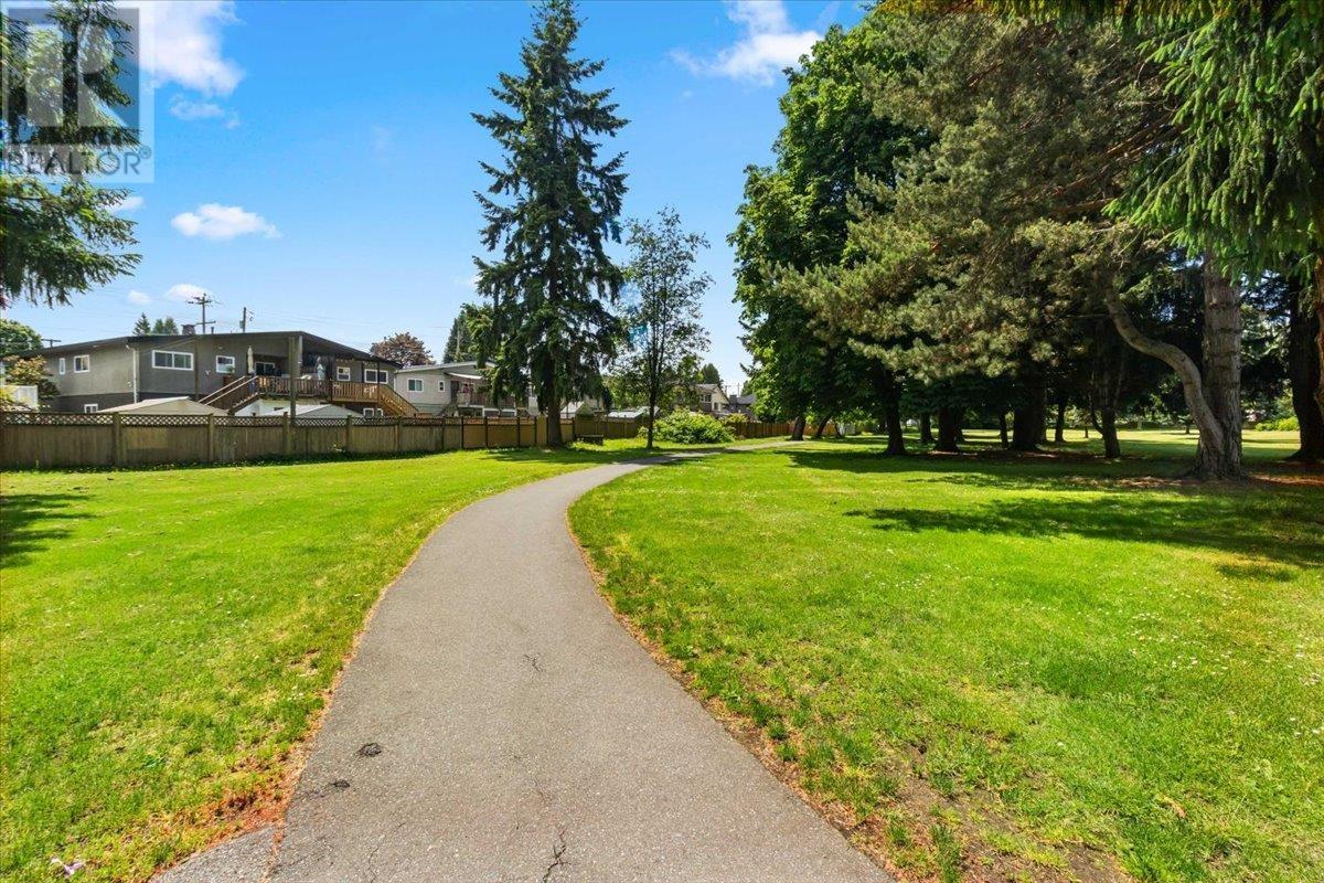 7575 10th Avenue, Burnaby, British Columbia  V3N 2S1 - Photo 39 - R2979695