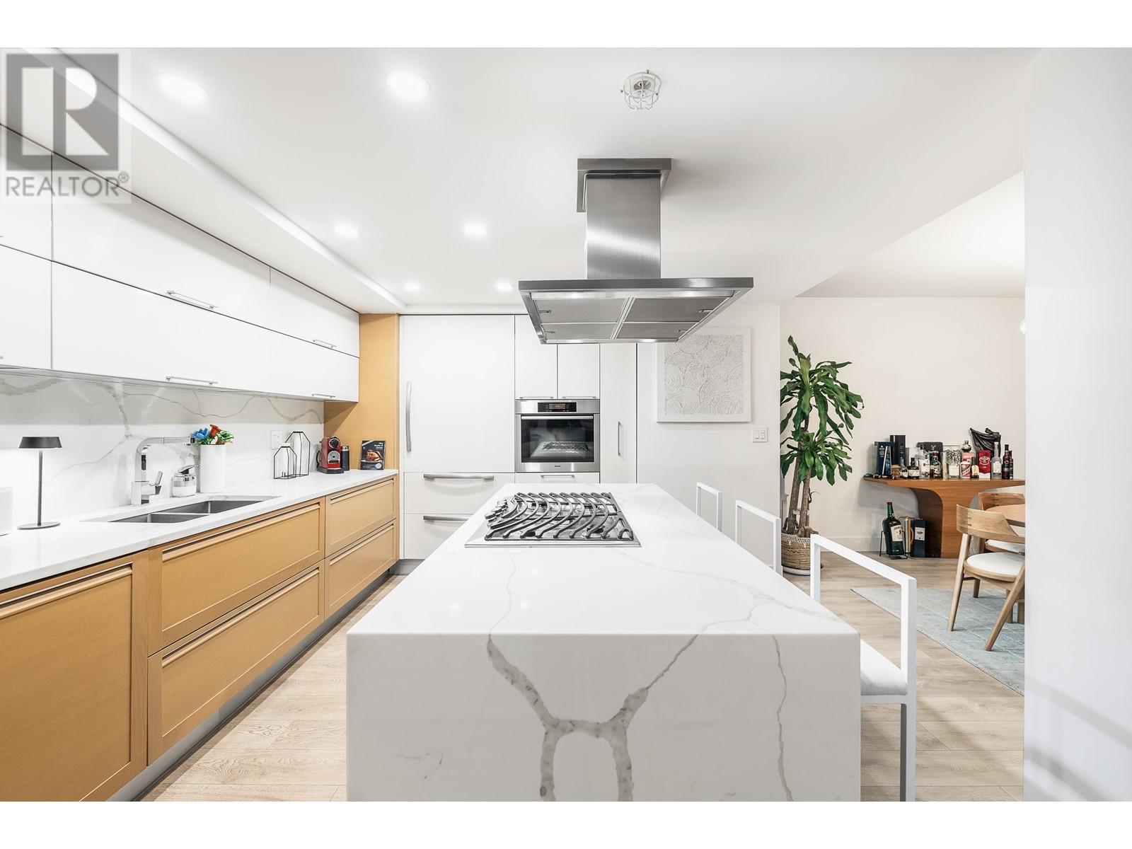 Listing Picture 9 of 40 : 2603 8 SMITHE MEWS, Vancouver / 溫哥華 - 魯藝地產 Yvonne Lu Group - MLS Medallion Club Member